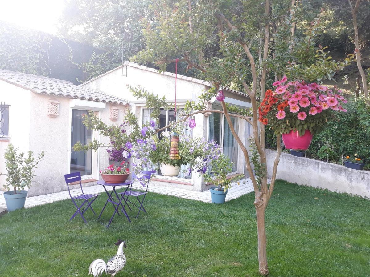 Dans Un Jardin Bb Et Jacuzzi Bed & Breakfast Mandelieu-la-Napoule Exterior photo