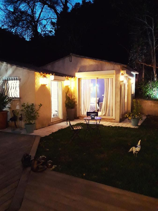 Dans Un Jardin Bb Et Jacuzzi Bed & Breakfast Mandelieu-la-Napoule Exterior photo